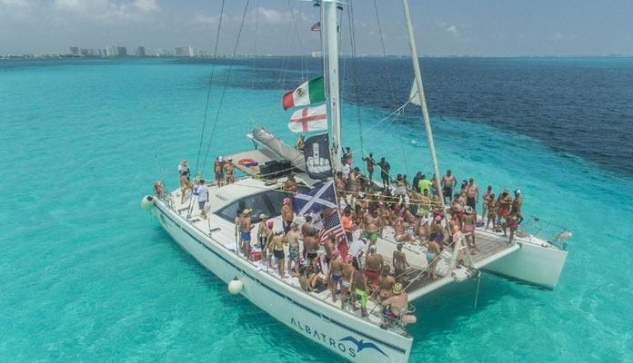 Just Amazing Catamaran Just Amazing Catamaran Cancun Boobs Cruise